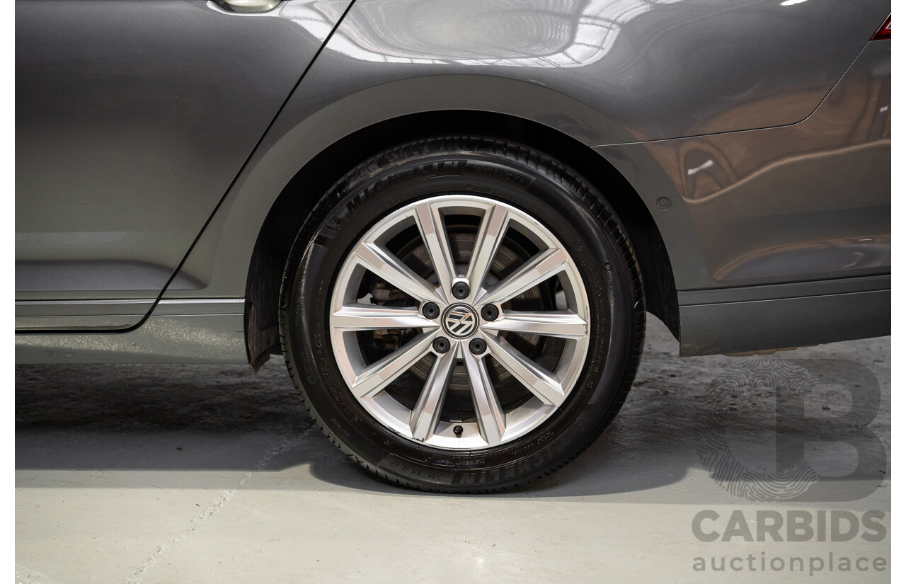 11/2015 Volkswagen Passat 132 Comfortline TSI 3C MY16 4D Sedan Grey Turbo 1.8L