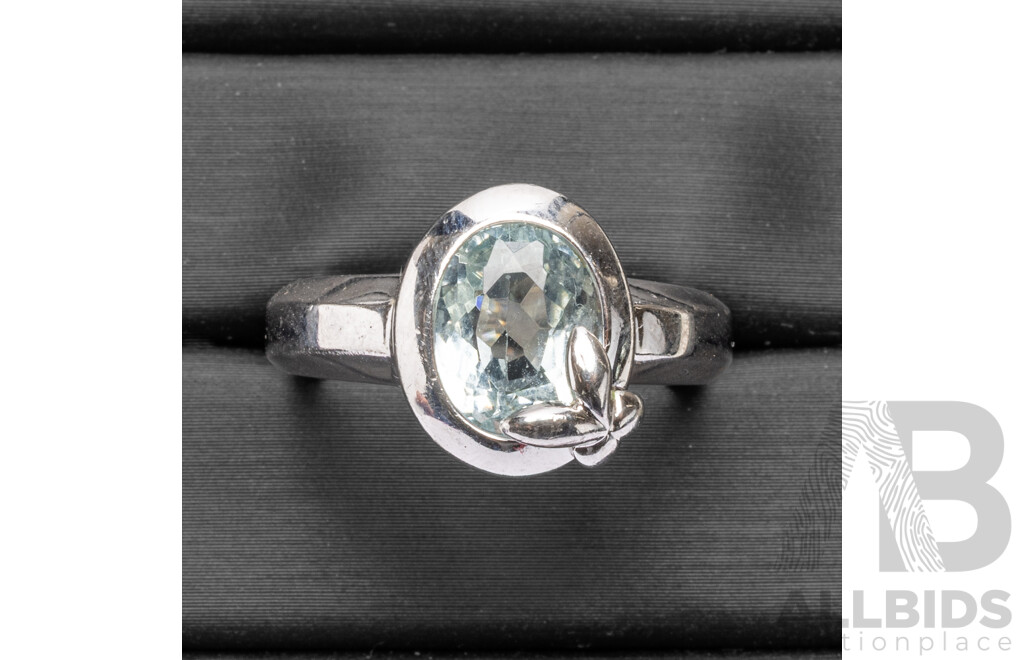 14ct White Gold Dress Ring with Aquamarine - Size N