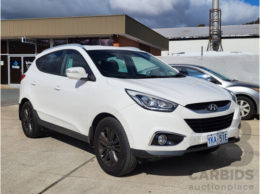 06/2014 Hyundai Ix35 Trophy (fwd) LM SERIES II 4d Wagon White 2.0L