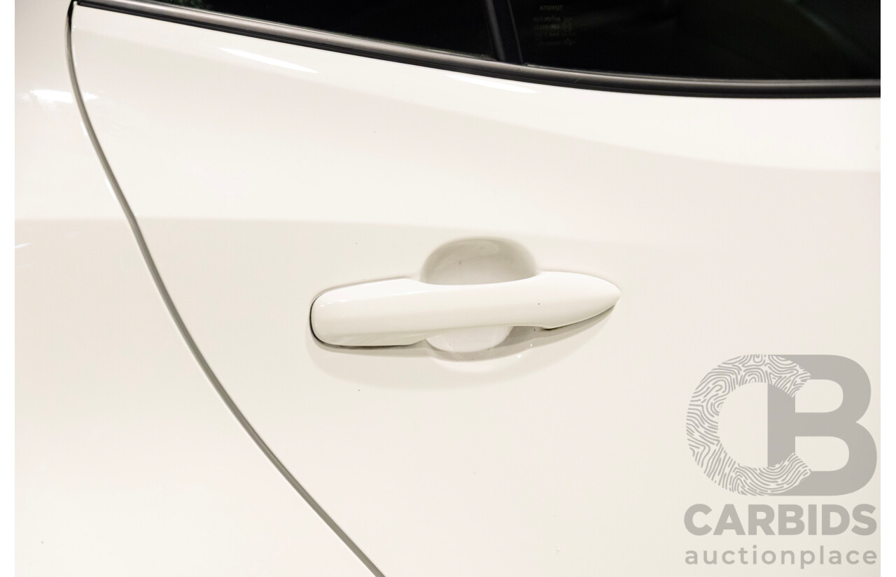 01/2024 Toyota Corolla Ascent Sport Hybrid ZWE219R 5D Hatchback White 1.8L