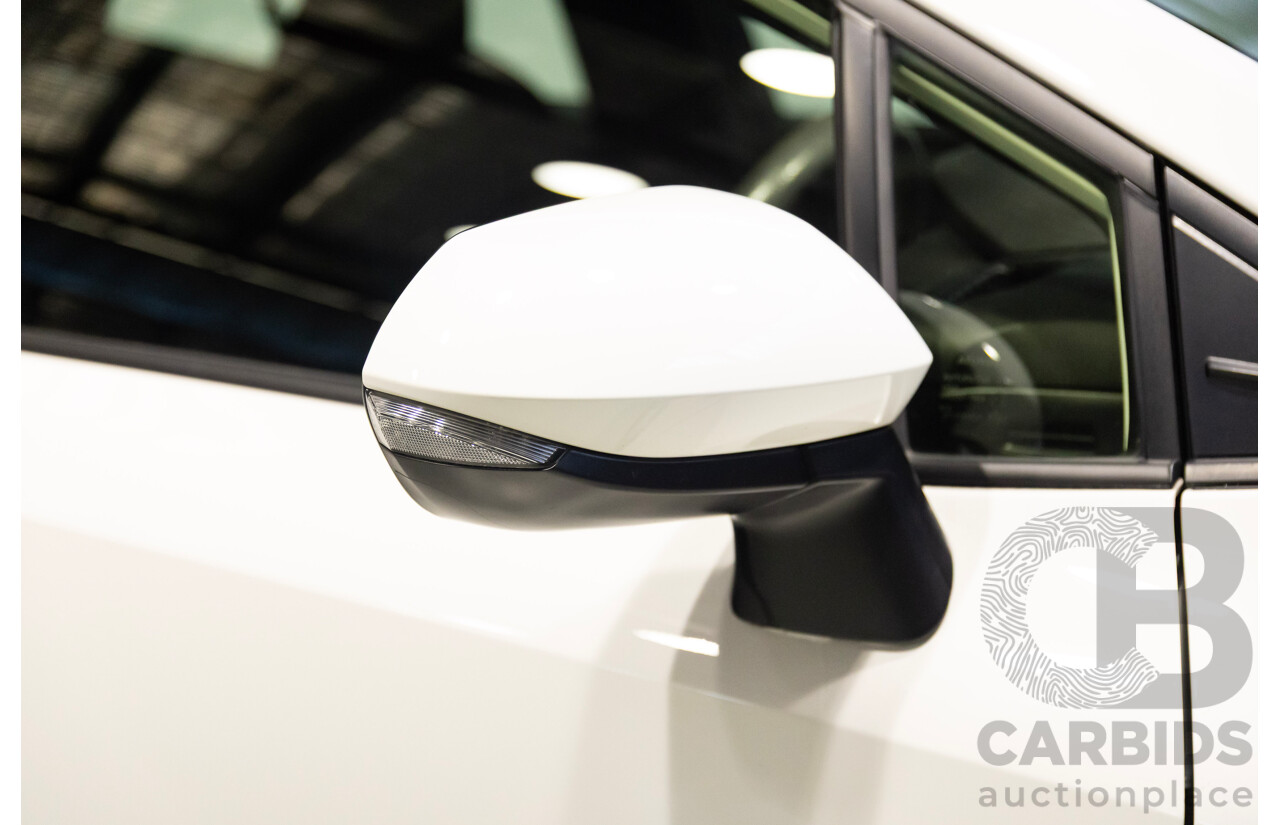 01/2024 Toyota Corolla Ascent Sport Hybrid ZWE219R 5D Hatchback White 1.8L