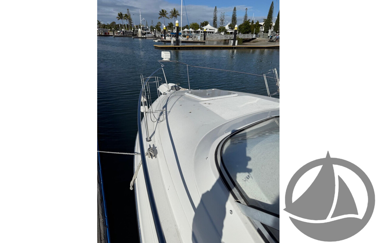 NO RESERVE PRE-LOVED - 2005 Glastron 249 Cabin Cruiser, V8 Volvo Penta 5.0L