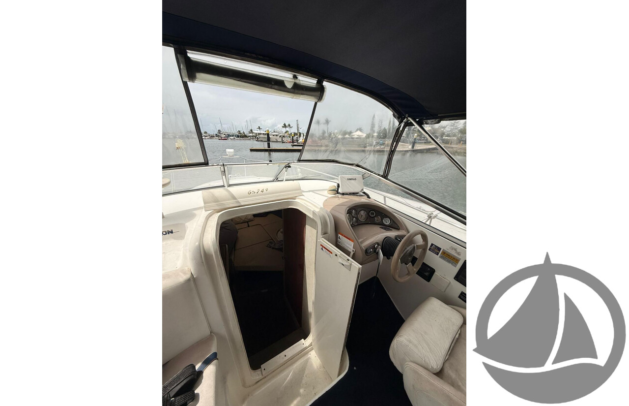 NO RESERVE PRE-LOVED - 2005 Glastron 249 Cabin Cruiser, V8 Volvo Penta 5.0L