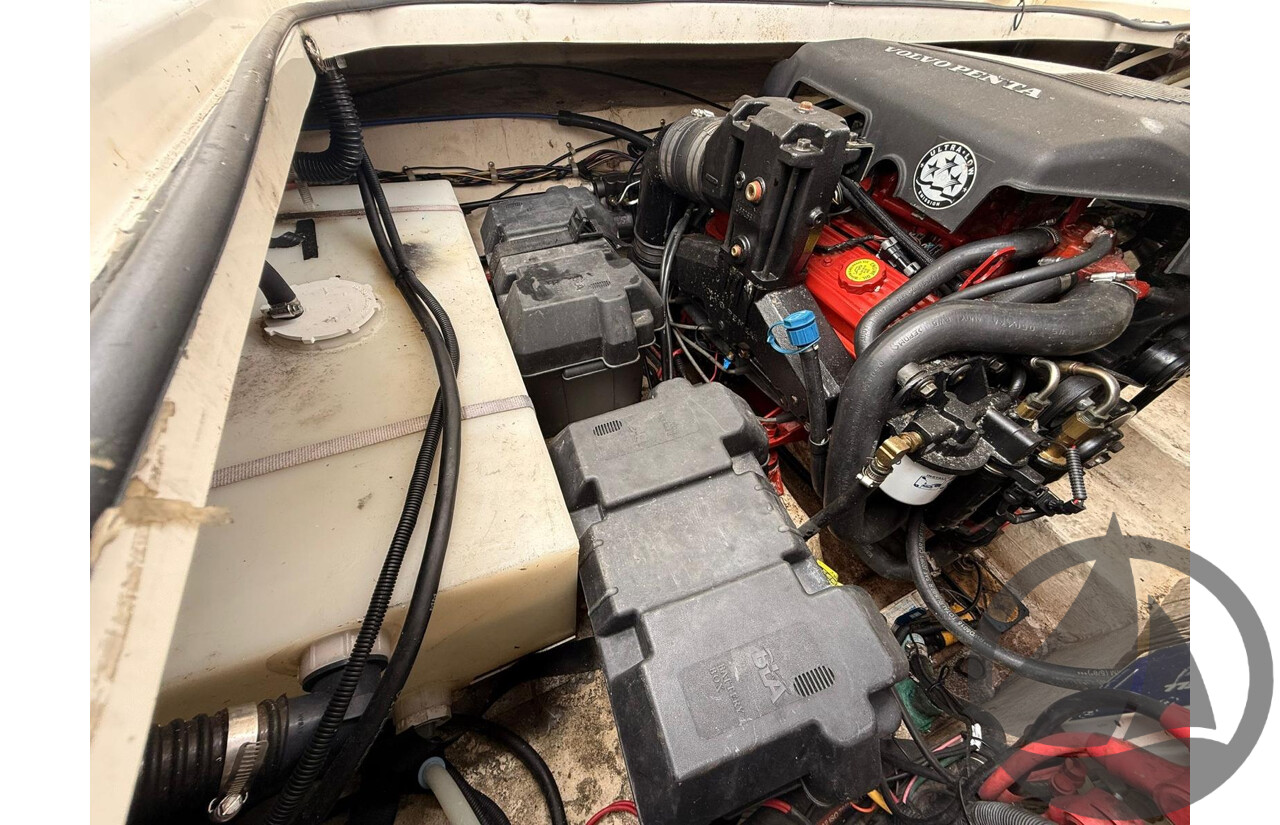 NO RESERVE PRE-LOVED - 2005 Glastron 249 Cabin Cruiser, V8 Volvo Penta 5.0L