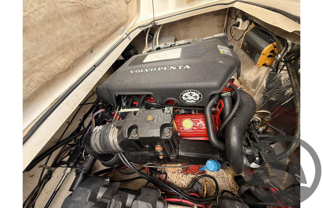 NO RESERVE PRE-LOVED - 2005 Glastron 249 Cabin Cruiser, V8 Volvo Penta 5.0L