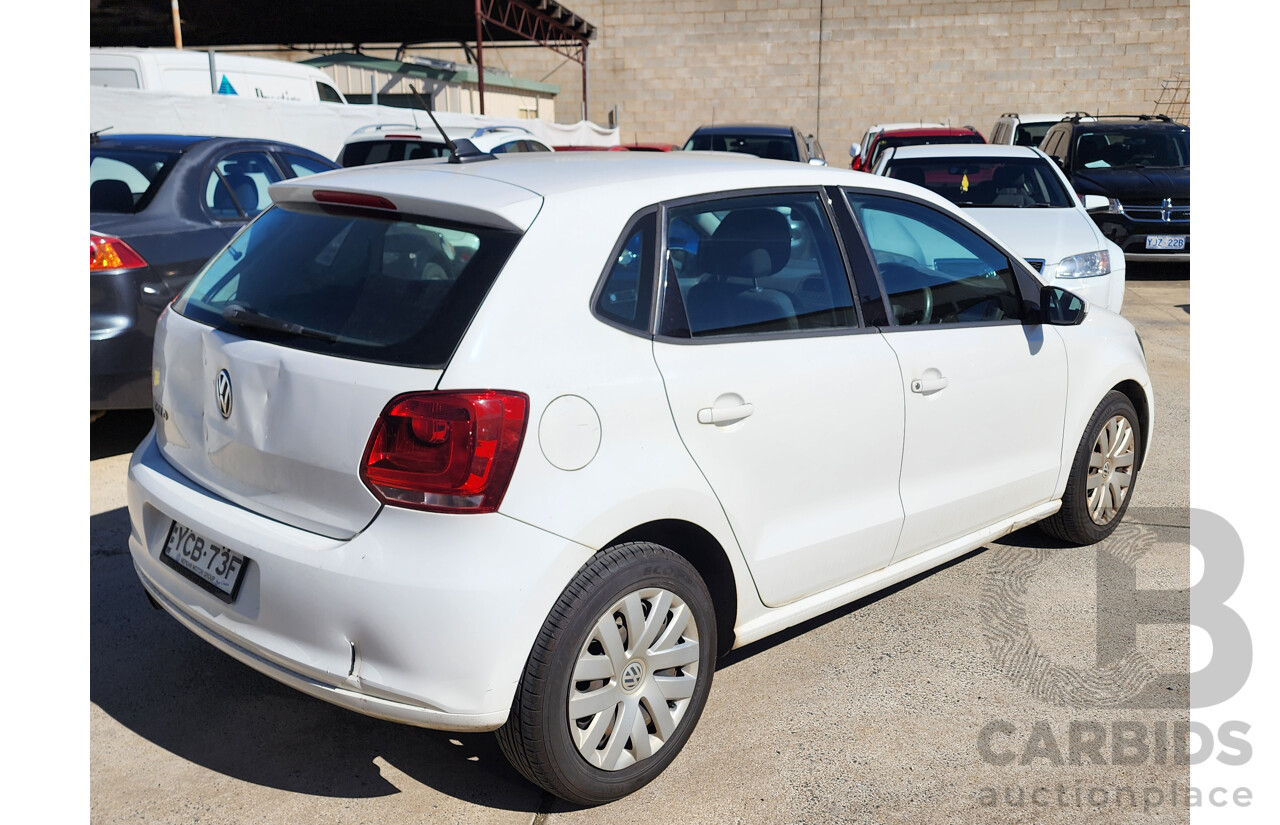 05/2014 Volkswagen Polo Trendline 6R MY14 5d Hatchback White 1.4L