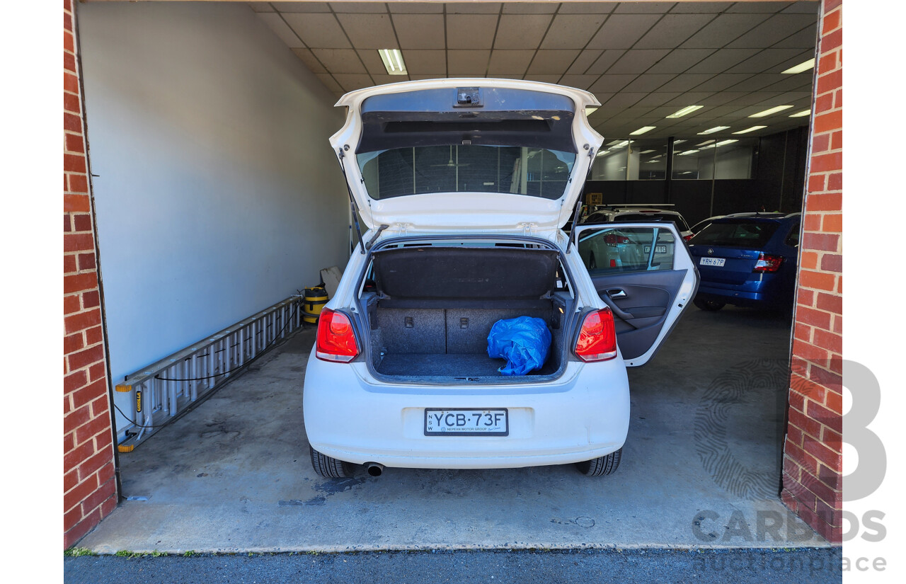05/2014 Volkswagen Polo Trendline 6R MY14 5d Hatchback White 1.4L