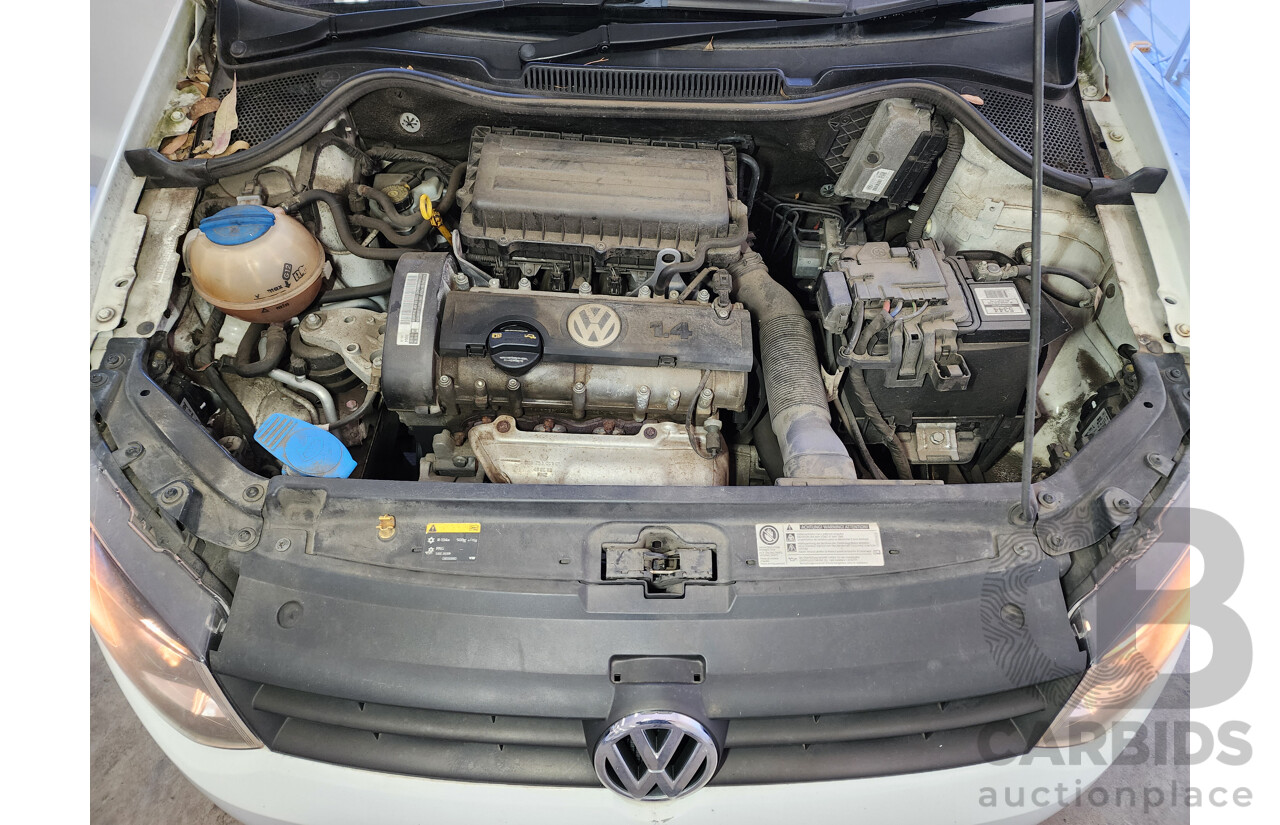 05/2014 Volkswagen Polo Trendline 6R MY14 5d Hatchback White 1.4L
