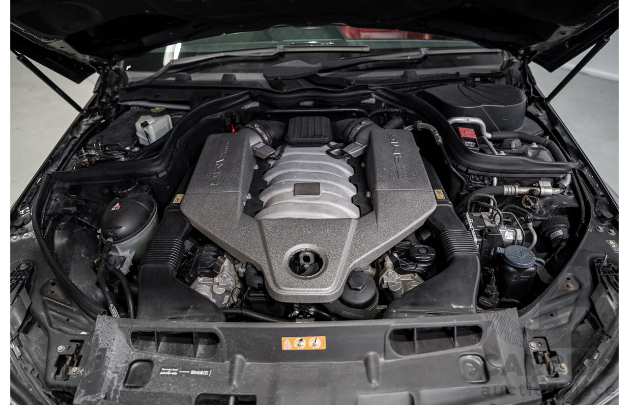 01/2012 Mercedes-Benz C63 AMG W204 MY12 4D Sedan Obsidian Black 6.2L V8