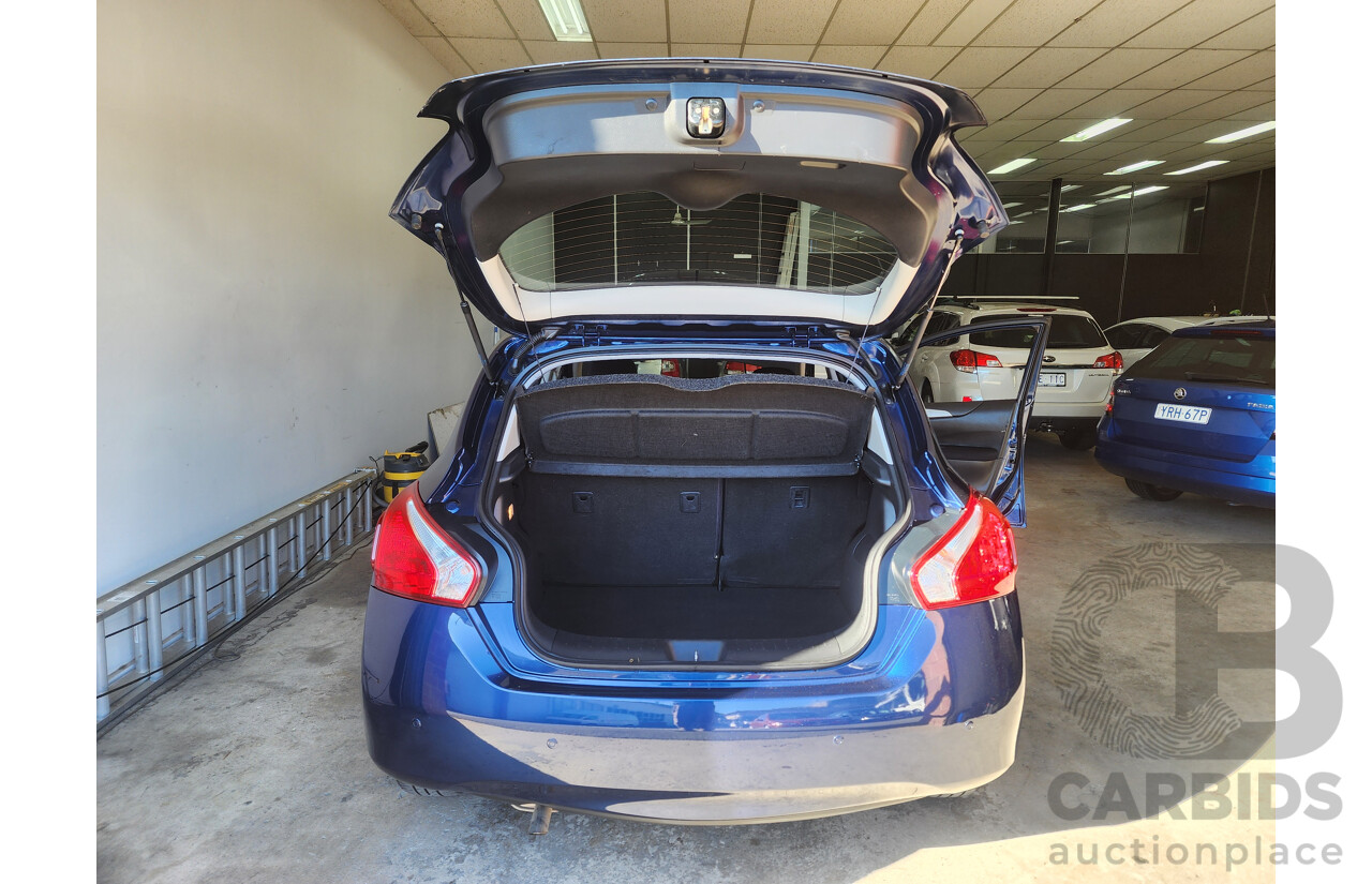 01/2015 Nissan Pulsar ST C12 SERIES 2 5d Hatchback Blue 1.8L