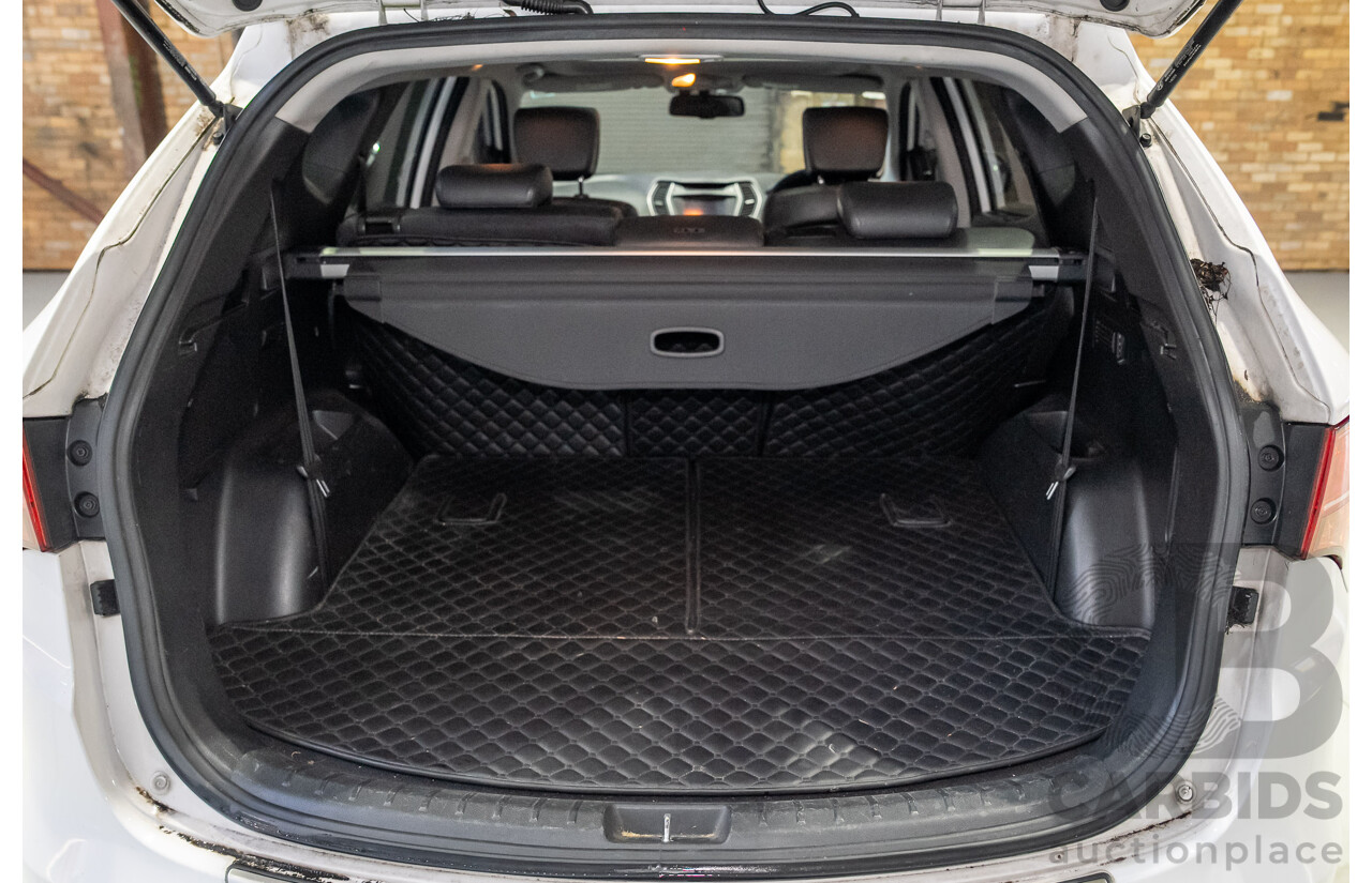 05/2014 Hyundai Santa Fe Highlander CRDi (4x4) DM 4d Wagon Pure White Metallic Turbo Diesel 2.2L