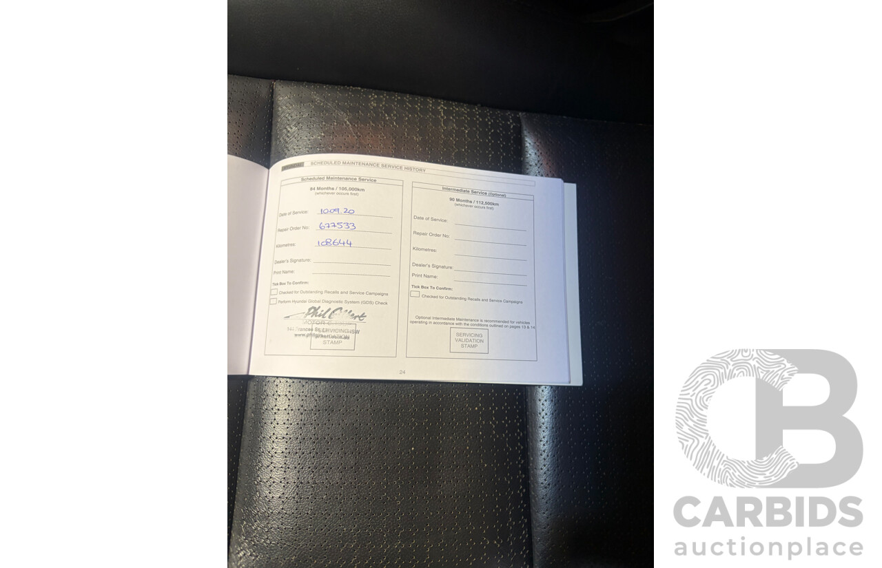 05/2014 Hyundai Santa Fe Highlander CRDi (4x4) DM 4d Wagon Pure White Metallic Turbo Diesel 2.2L