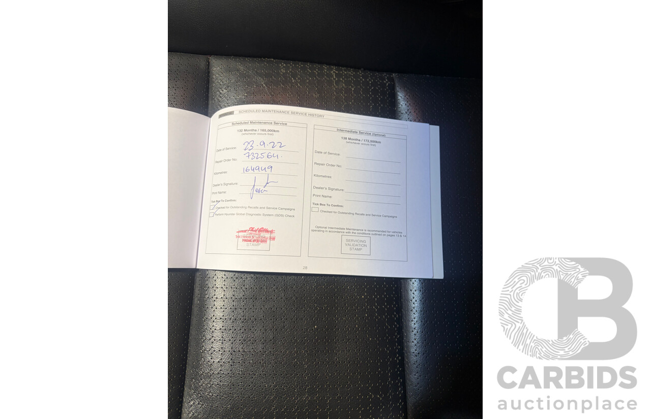 05/2014 Hyundai Santa Fe Highlander CRDi (4x4) DM 4d Wagon Pure White Metallic Turbo Diesel 2.2L