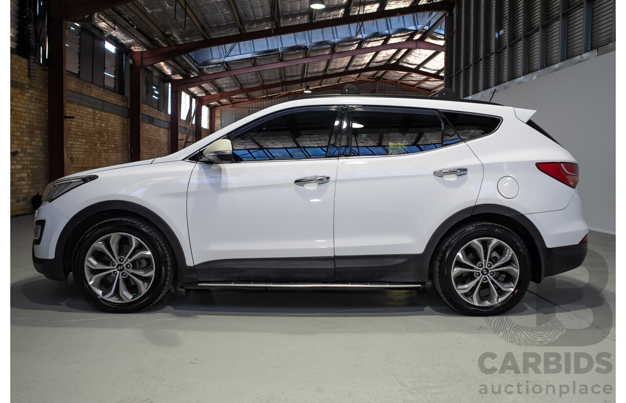 05/2014 Hyundai Santa Fe Highlander CRDi (4x4) DM 4d Wagon Pure White Metallic Turbo Diesel 2.2L