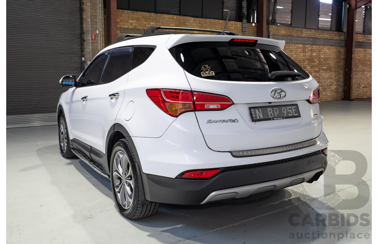 05/2014 Hyundai Santa Fe Highlander CRDi (4x4) DM 4d Wagon Pure White Metallic Turbo Diesel 2.2L