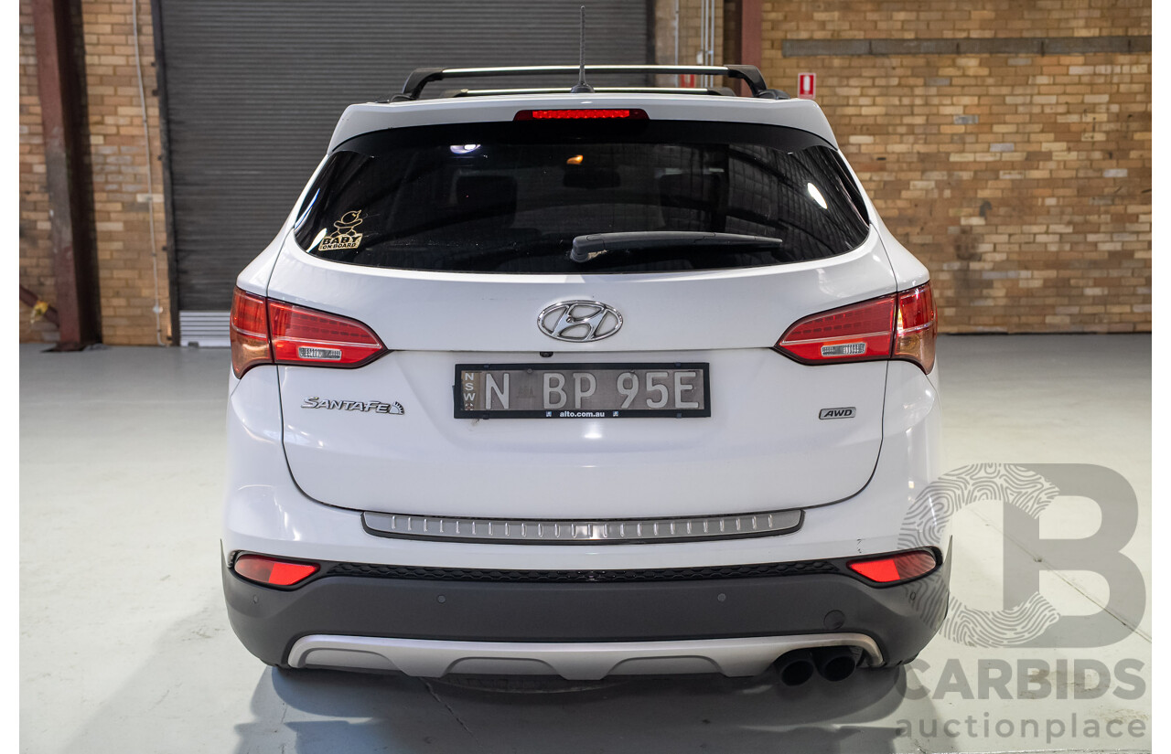 05/2014 Hyundai Santa Fe Highlander CRDi (4x4) DM 4d Wagon Pure White Metallic Turbo Diesel 2.2L