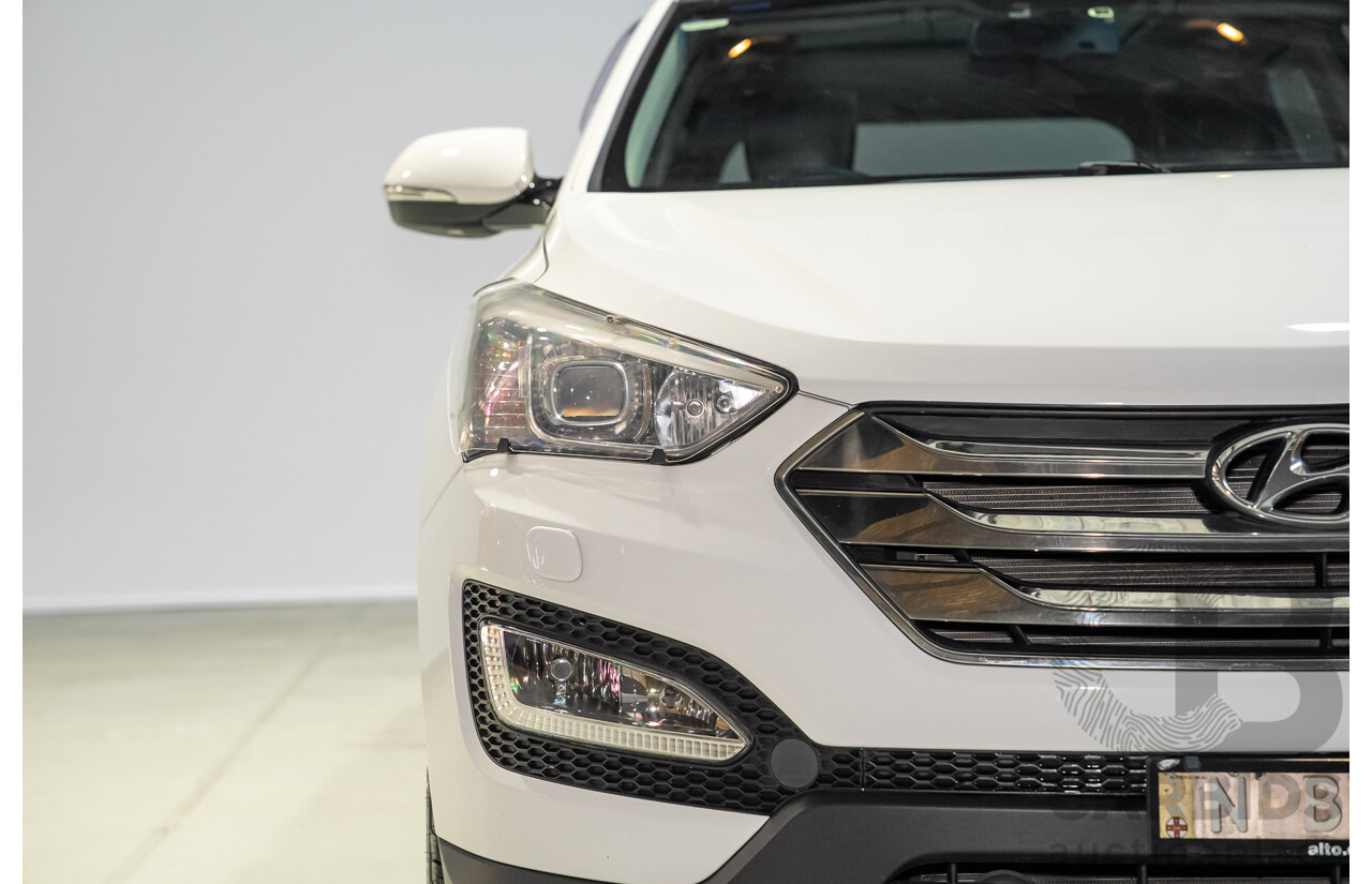 05/2014 Hyundai Santa Fe Highlander CRDi (4x4) DM 4d Wagon Pure White Metallic Turbo Diesel 2.2L