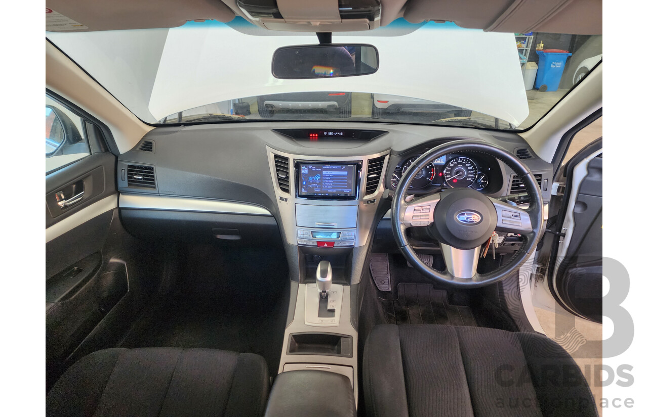 10/2012 Subaru Outback 2.5i MY12 4d Wagon White 2.5L