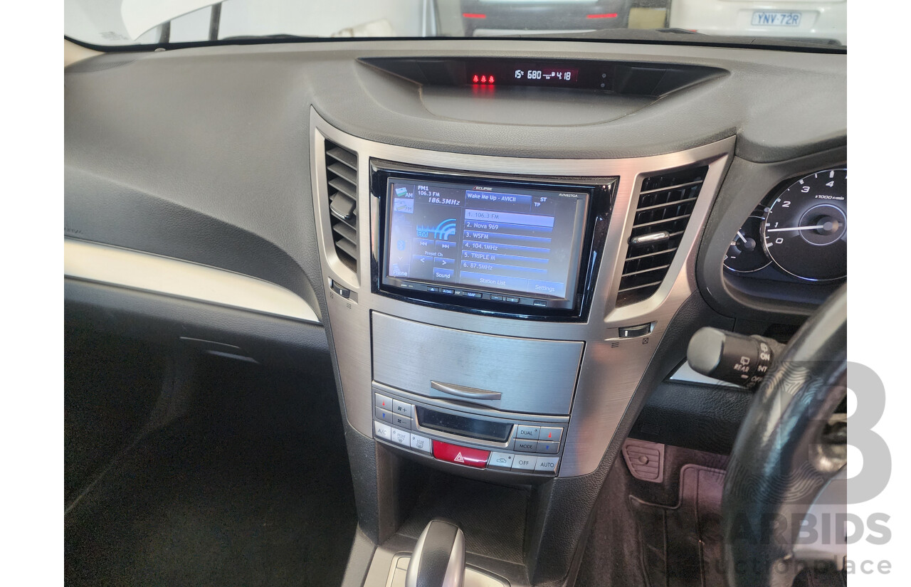 10/2012 Subaru Outback 2.5i MY12 4d Wagon White 2.5L