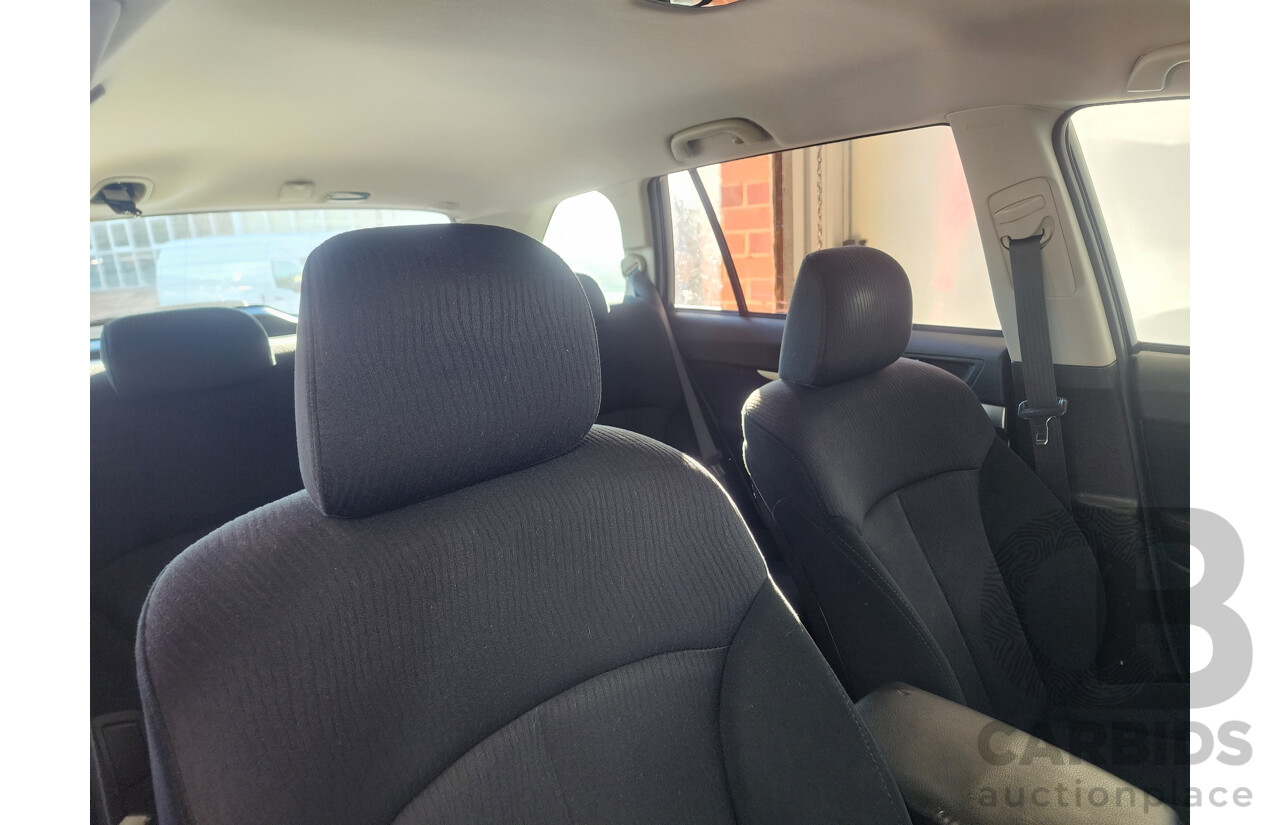 10/2012 Subaru Outback 2.5i MY12 4d Wagon White 2.5L