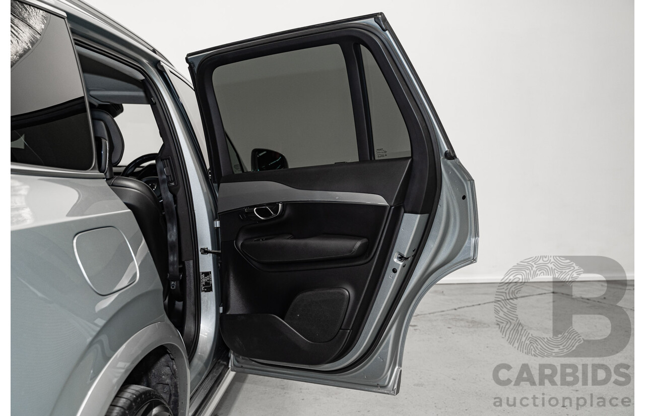 11/2016 Volvo XC90 D5 Momentum (AWD) 256 MY17 4d Wagon Electric Silver Metallic Twin Turbo Diesel 2.0L - 7 Seater