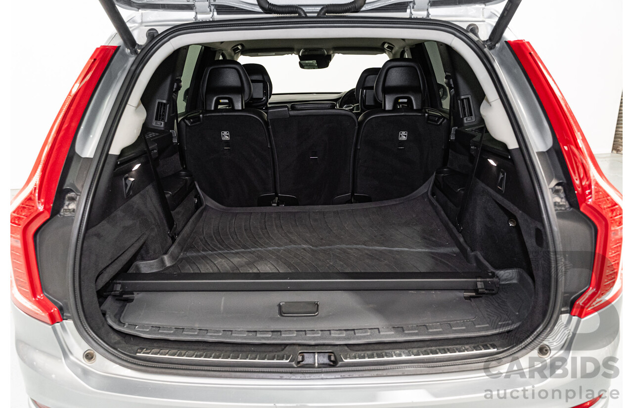 11/2016 Volvo XC90 D5 Momentum (AWD) 256 MY17 4d Wagon Electric Silver Metallic Twin Turbo Diesel 2.0L - 7 Seater