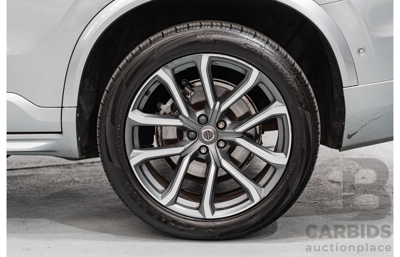11/2016 Volvo XC90 D5 Momentum (AWD) 256 MY17 4d Wagon Electric Silver Metallic Twin Turbo Diesel 2.0L - 7 Seater