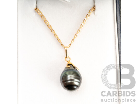 9ct Yellow Gold Flat Gucci Link Necklace with 18ct Yellow Pendant & Tahitian Pearl with Valuation. Length - 63cms