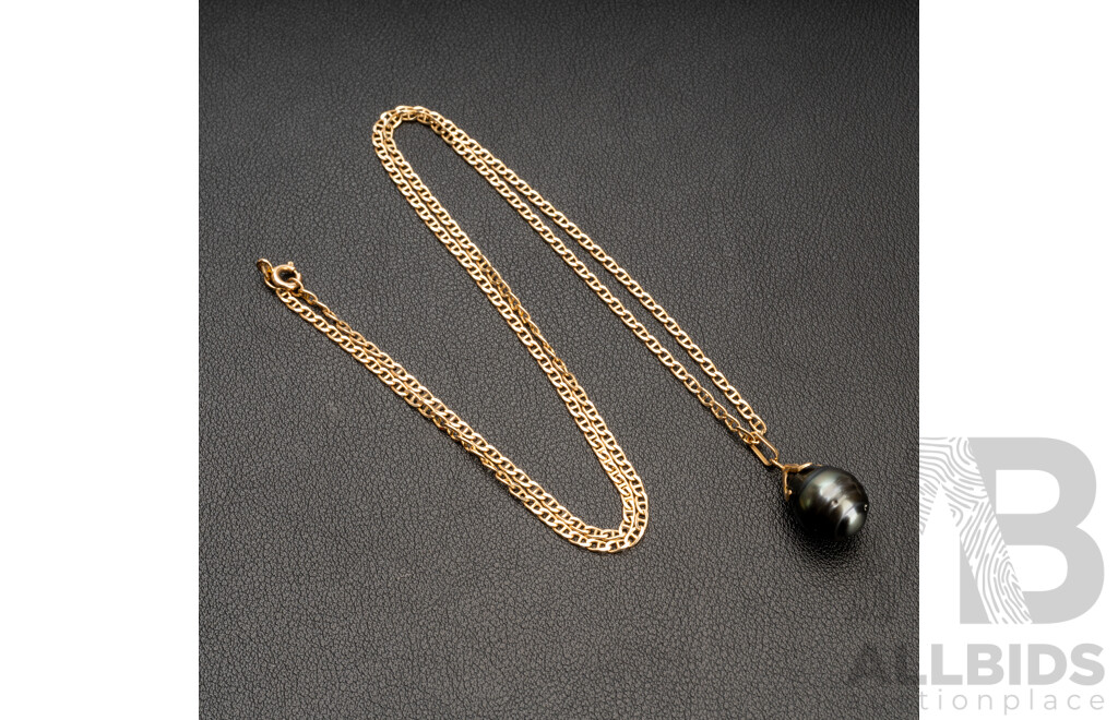 9ct Yellow Gold Flat Gucci Link Necklace with 18ct Yellow Pendant & Tahitian Pearl with Valuation. Length - 63cms
