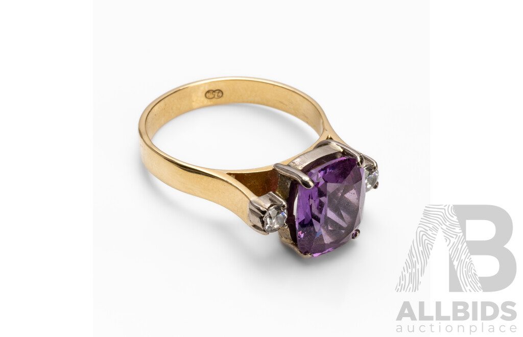 Handmade 18ct Yellow Gold Created Sapphire & Cubic Zirconia Trilogy Ring with Valuation - Size N