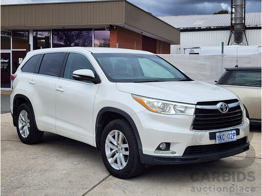 08/2014 Toyota Kluger GX (4x2) GSU50R 4d Wagon White 3.5L