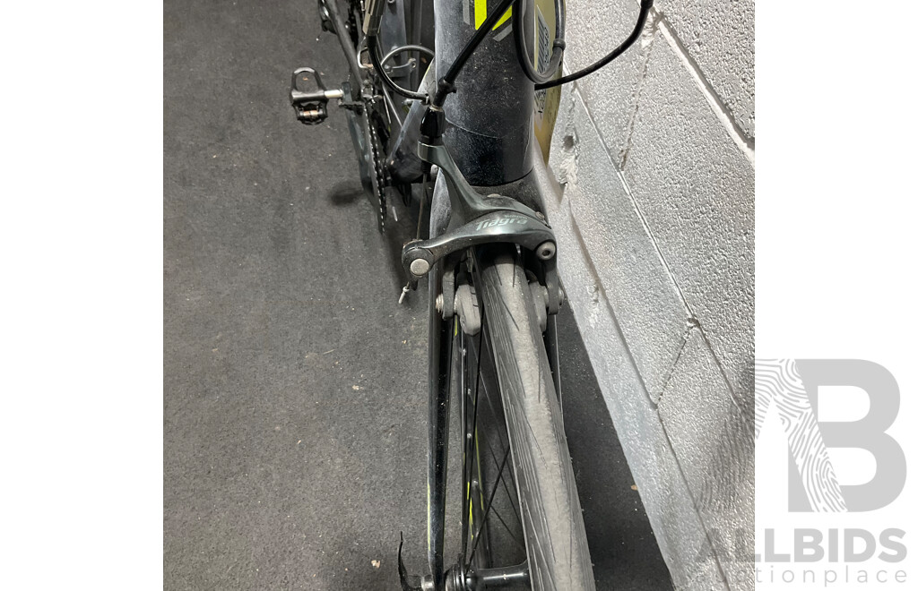 POLYGON Srattos Road Bike
