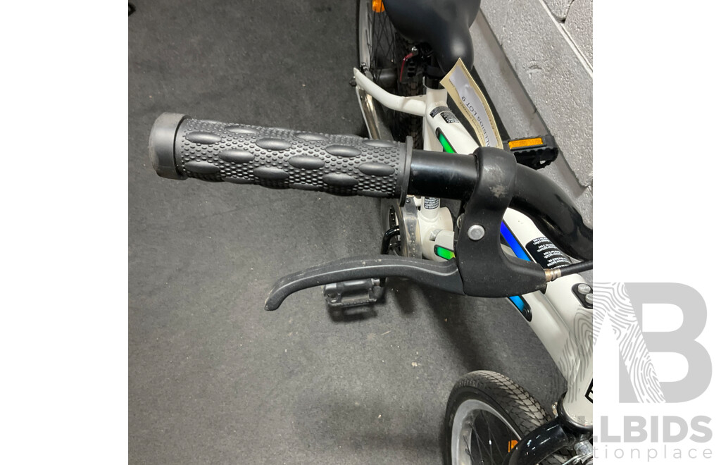 ANKO Light Up Kids Bike