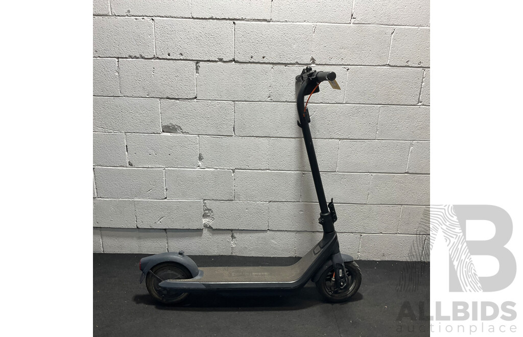 SEGWAY Ninebot E2 Pro Electric Scooter
