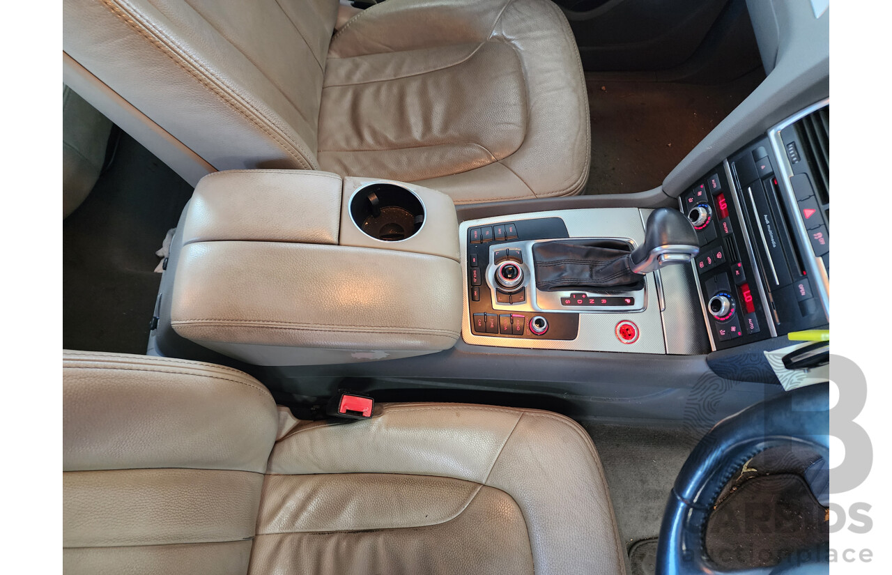 01/2012 Audi Q7 3.0 TDI Quattro MY12 4d Wagon Black 3.0L