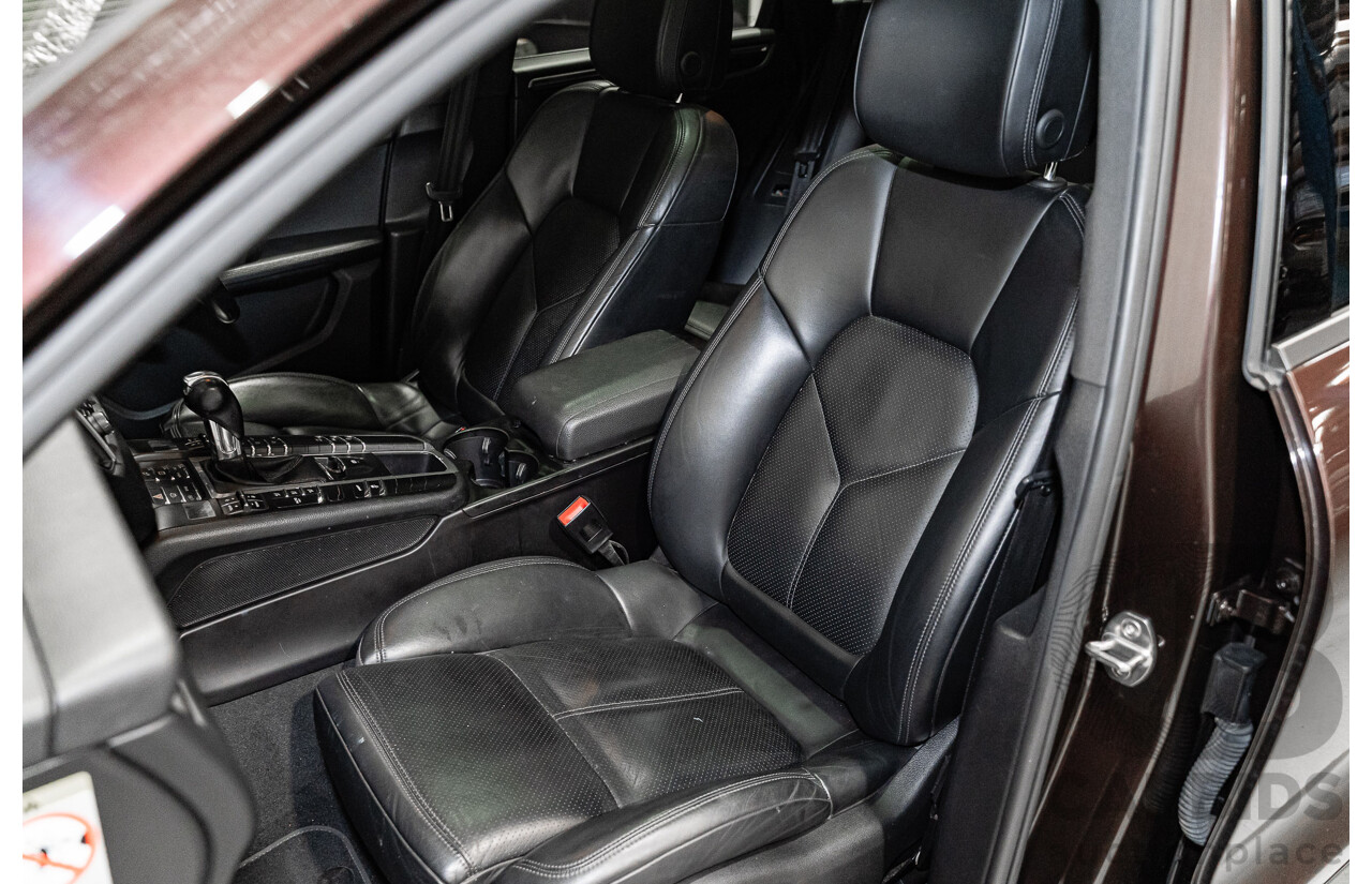 8/2018 Porsche Macan (AWD) 95B MY18 4d Wagon Mahogany Metallic Turbo 2.0L