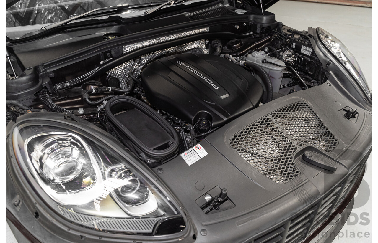 8/2018 Porsche Macan (AWD) 95B MY18 4d Wagon Mahogany Metallic Turbo 2.0L