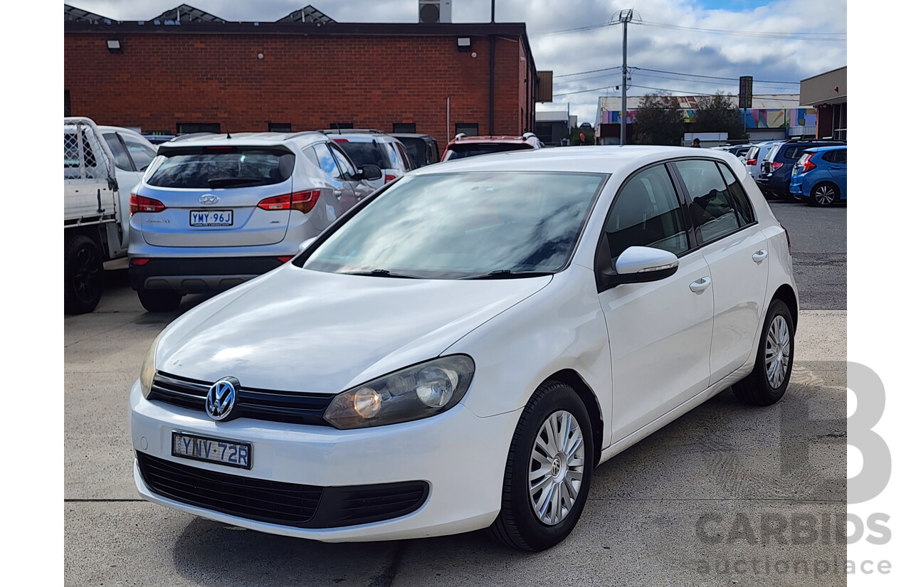10/2010 Volkswagen Golf 77 TSI 1K MY11 5d Hatchback White 1.2L