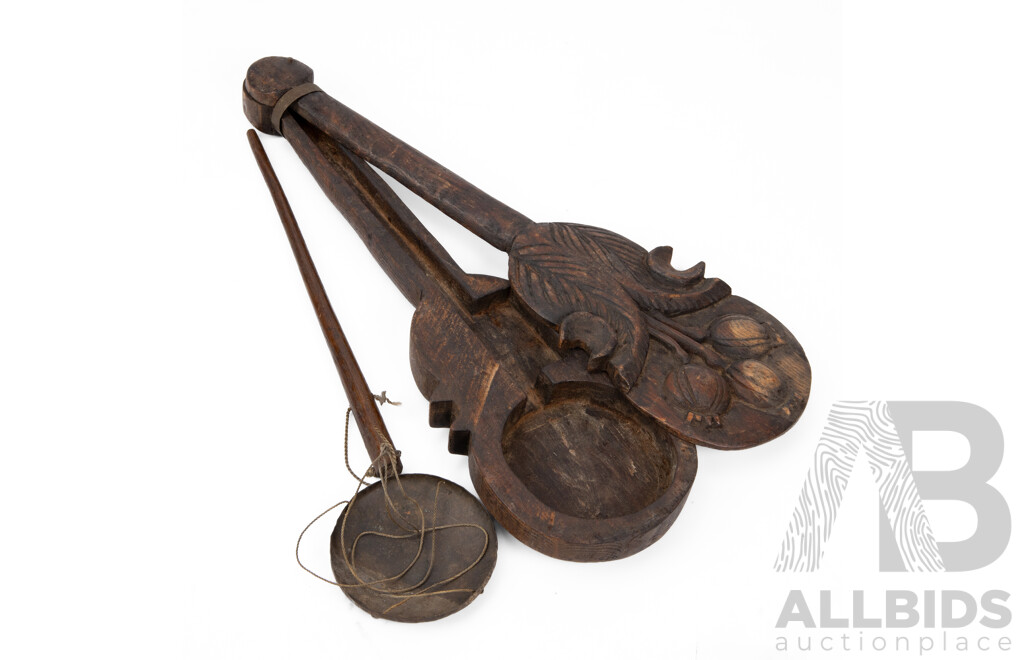 Wonderful Hand Carved Chinese Dotchin [Opium Scales], Antique Rosewood with Cooper, Wood & String Scales Within, 37L cm