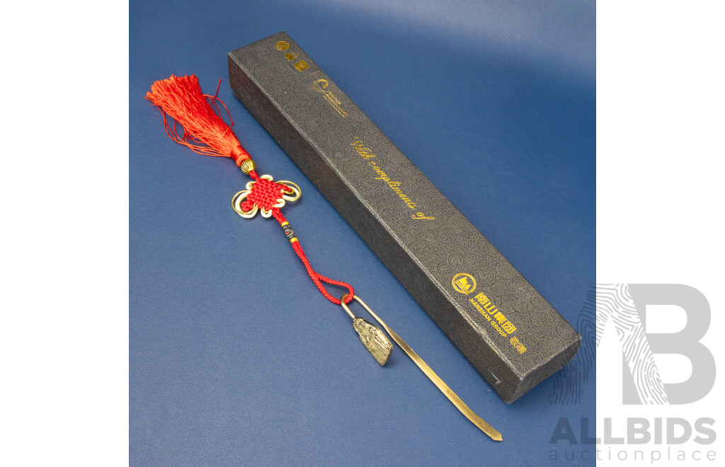 Chinese Drop Knot Confucius Metal Bookmark, Original Promotional Gift in Box, 34L x 4.5W x 4D cm (box)