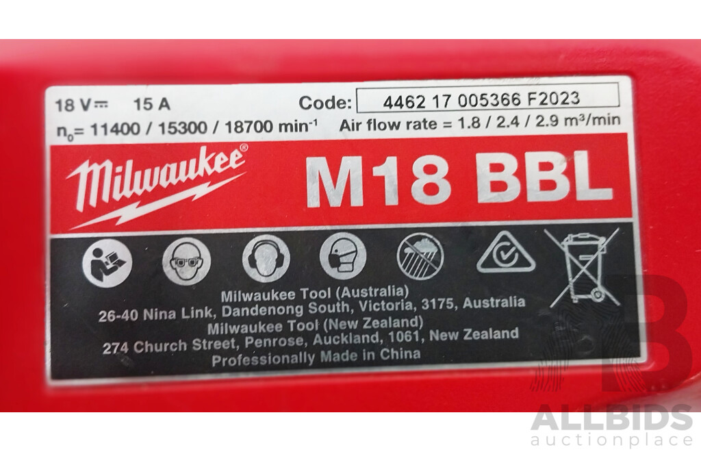 Milwaukee M18BBL Compact Blower