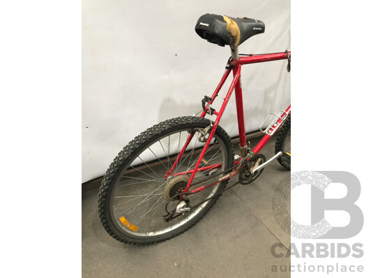 Bianchi Timber Wolf 18 Speed Mountain Bike