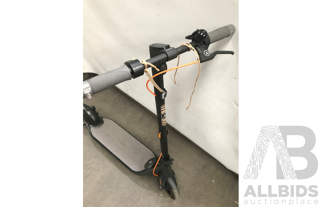 Segway Ninebot (F65I) Electric KickScooter