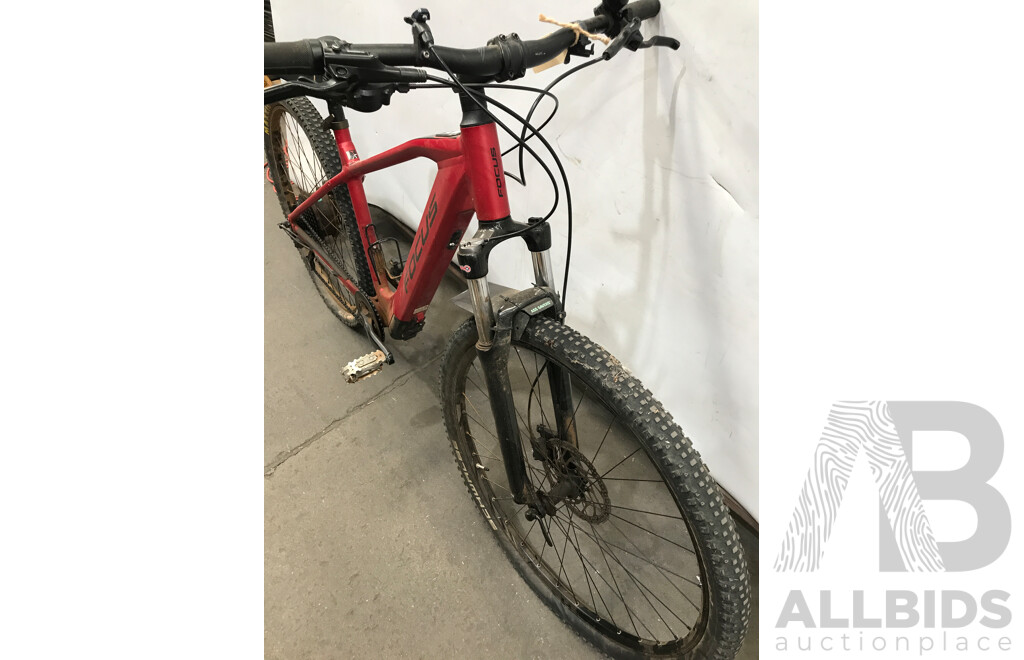 Focus Whistler 9 Speed Electric Bike