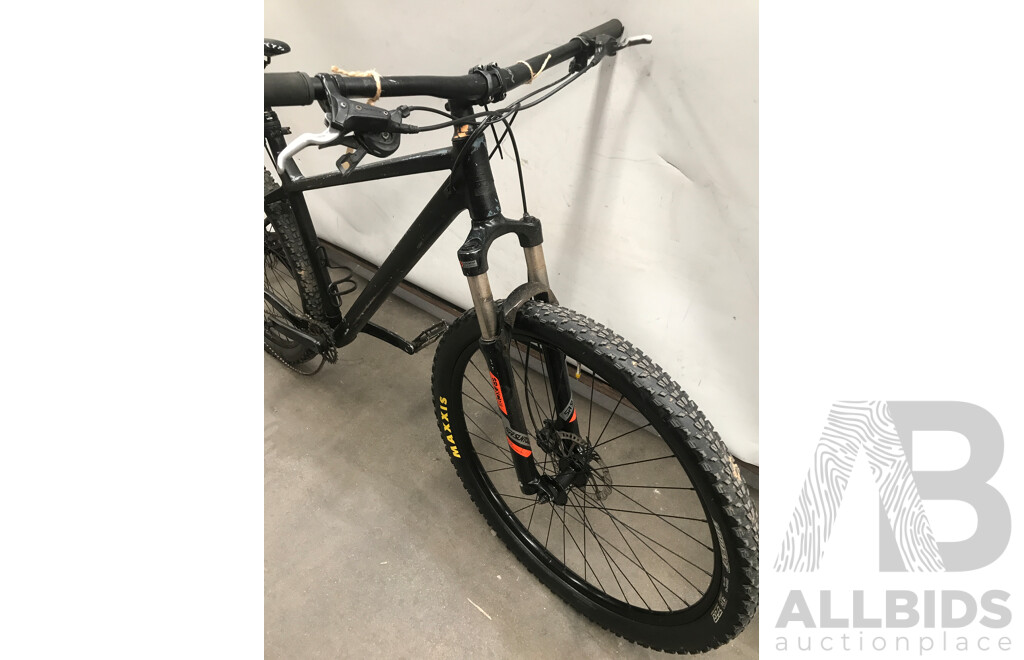 Black Painted 14 Speed Mountain Bike