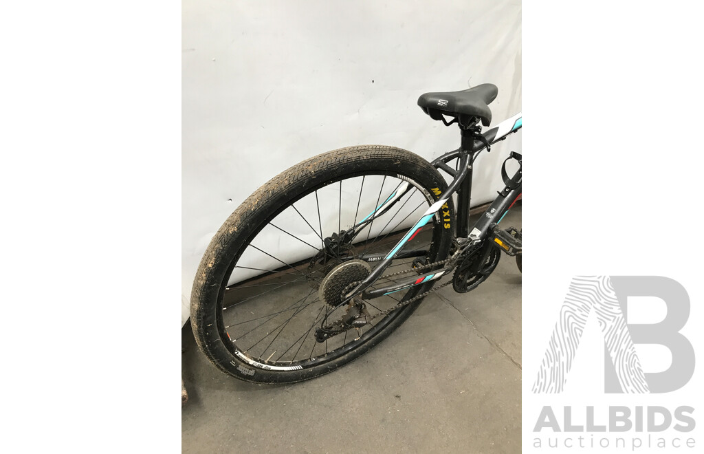 Trek Marlin 7 27-Speed Mountain Bike