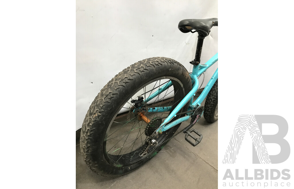 Light Blue Spray Painted 21 Speed Mountain Bike
