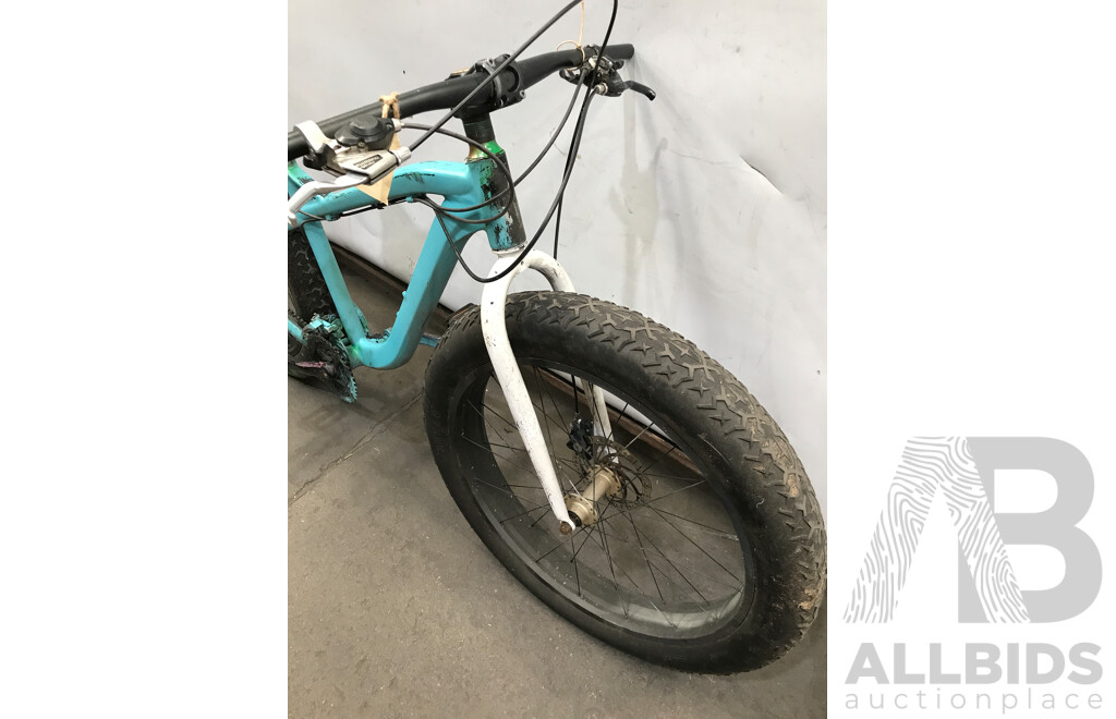 Light Blue Spray Painted 21 Speed Mountain Bike