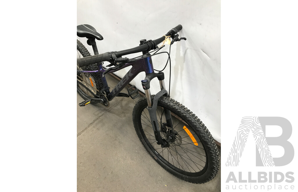 Trek Marlin 8 Speed Mountain Bike