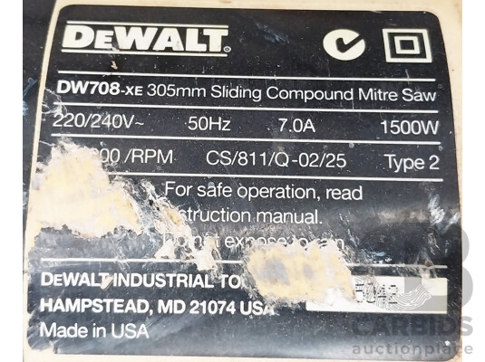 Dewalt DW708-XE Sliding Compound Mitre Saw